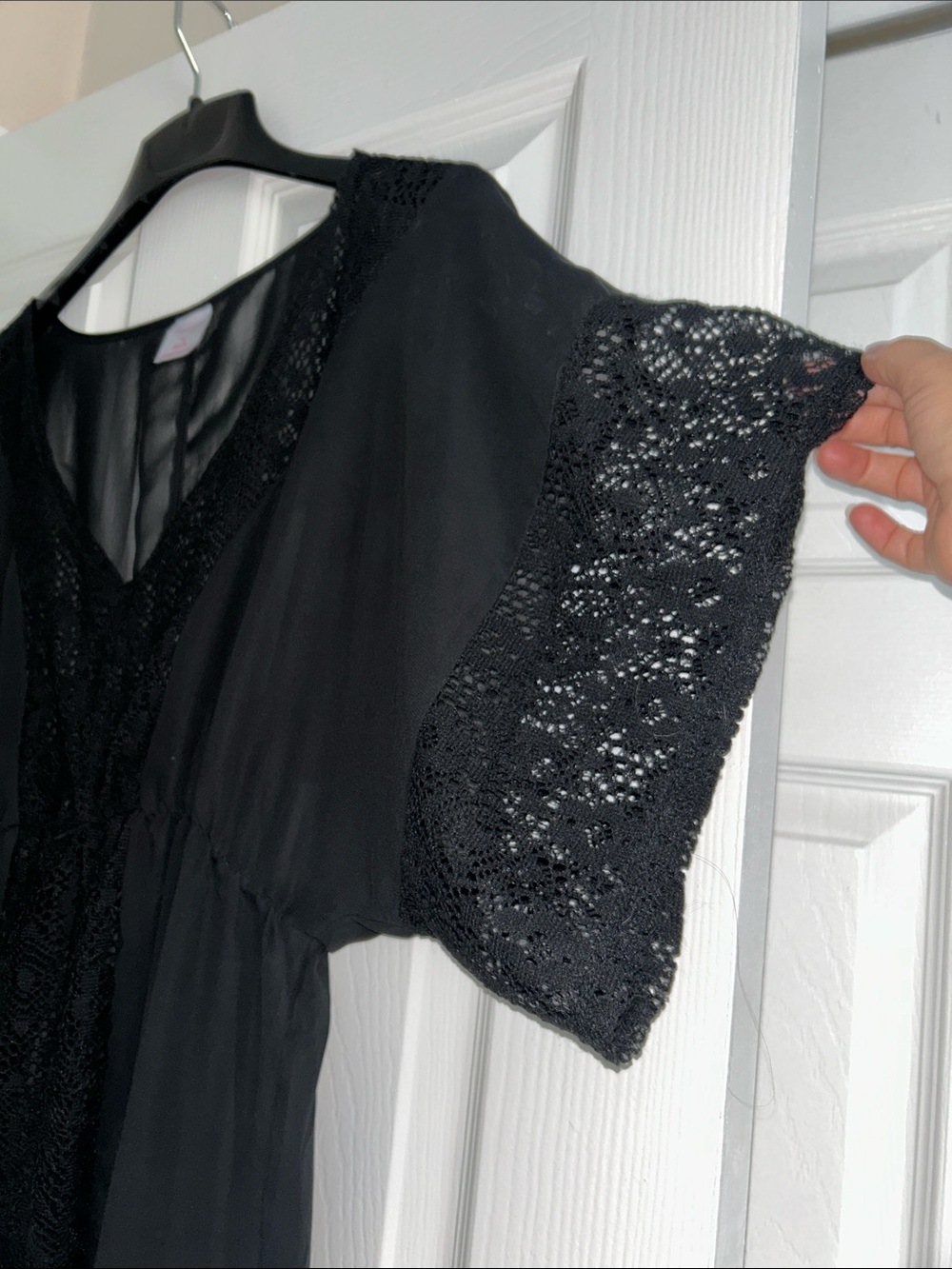 Xhilaration Black Sheer Lace V-Neck Cover-Up Medium - Picture 6 of 8